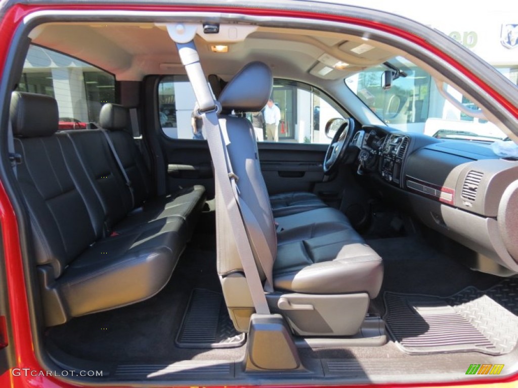 2011 Silverado 1500 LT Extended Cab - Victory Red / Ebony photo #16