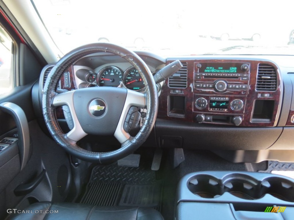 2011 Silverado 1500 LT Extended Cab - Victory Red / Ebony photo #18