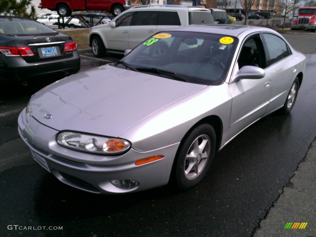 2002 Oldsmobile Aurora 3.5 Exterior Photos