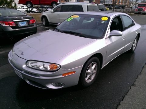 2002 Oldsmobile Aurora