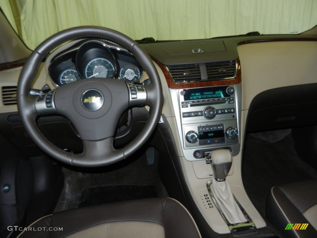 2009 Chevrolet Malibu LTZ Sedan Dashboard Photos