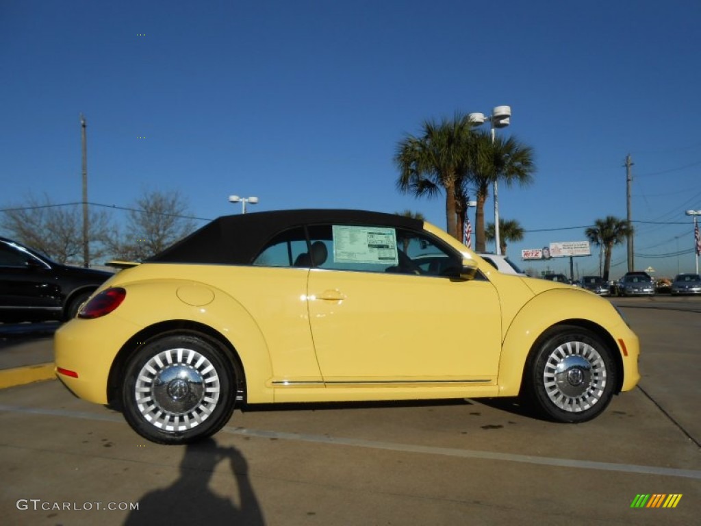 2013 Beetle 2.5L Convertible - Yellow Rush / Titan Black photo #7