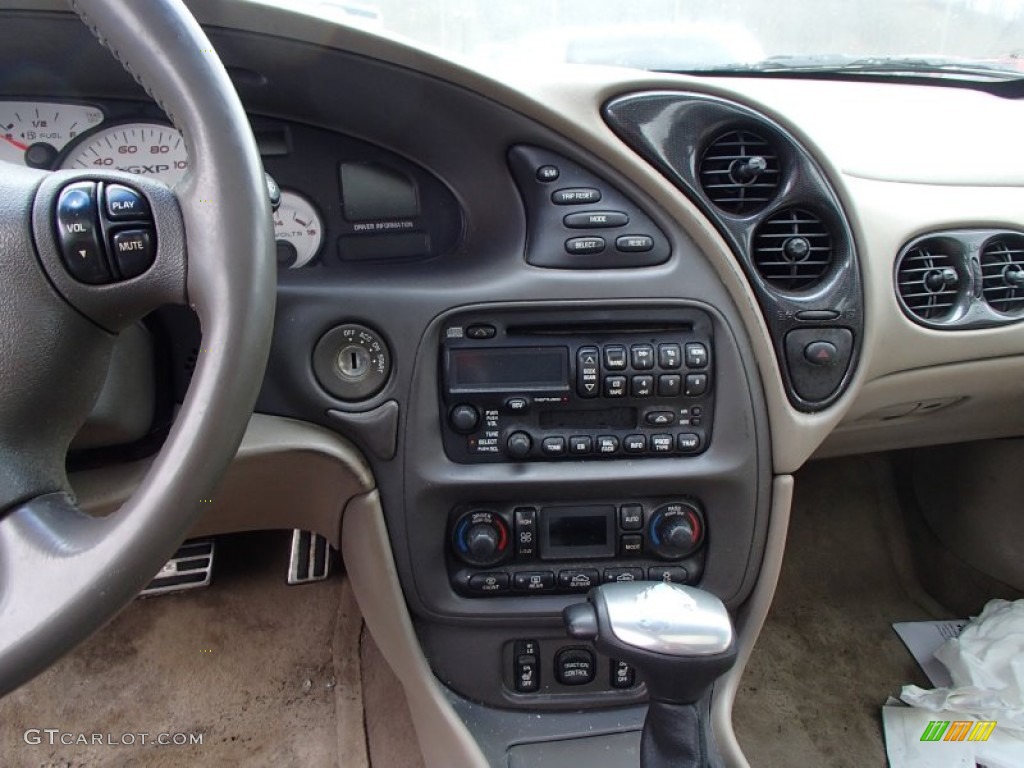 2004 Pontiac Bonneville GXP Controls Photo #78313666
