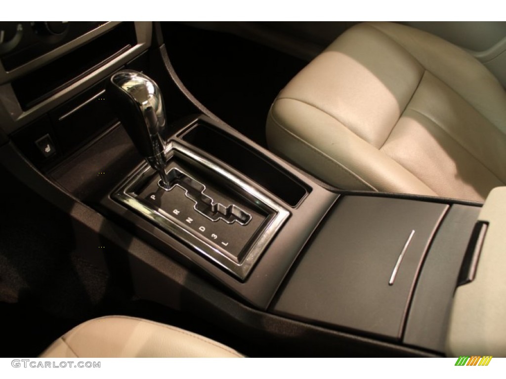 2005 Chrysler 300 Touring Transmission Photos
