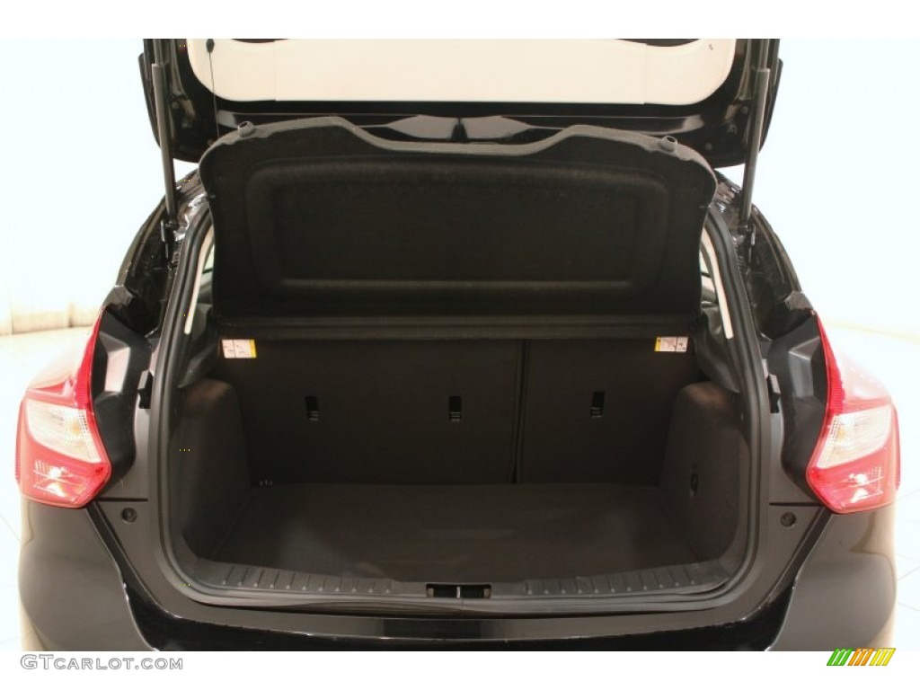 2012 Focus SE Sport 5-Door - Black / Two-Tone Sport photo #13