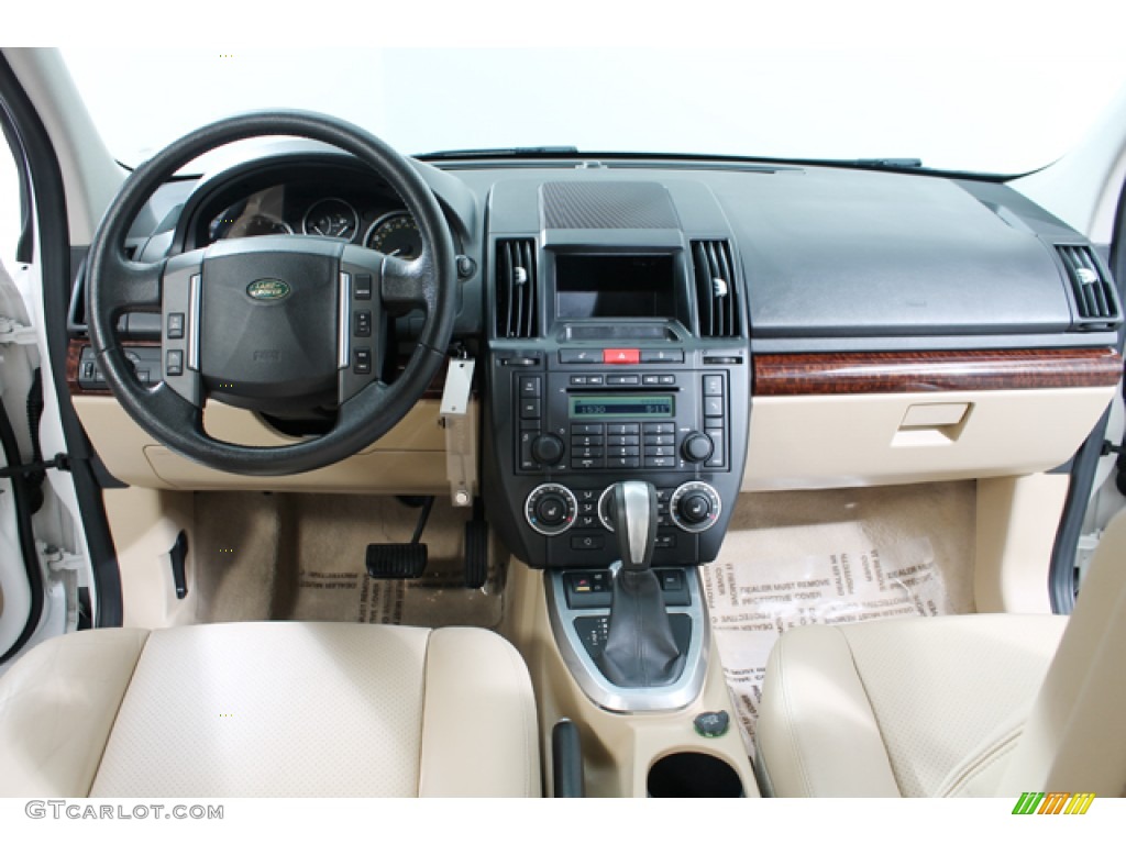 2008 Land Rover LR2 SE Alpaca Beige Dashboard Photo #78315577