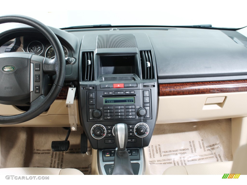 2008 Land Rover LR2 SE Alpaca Beige Dashboard Photo #78315619