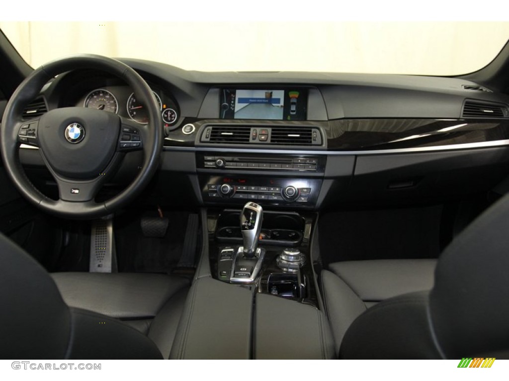 2012 BMW 5 Series 550i Sedan Dashboard Photos