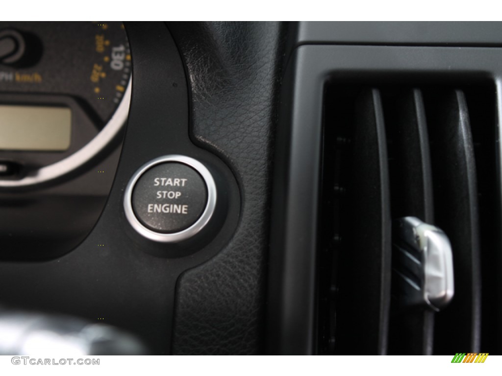 2008 Land Rover LR2 SE Controls Photo #78315766