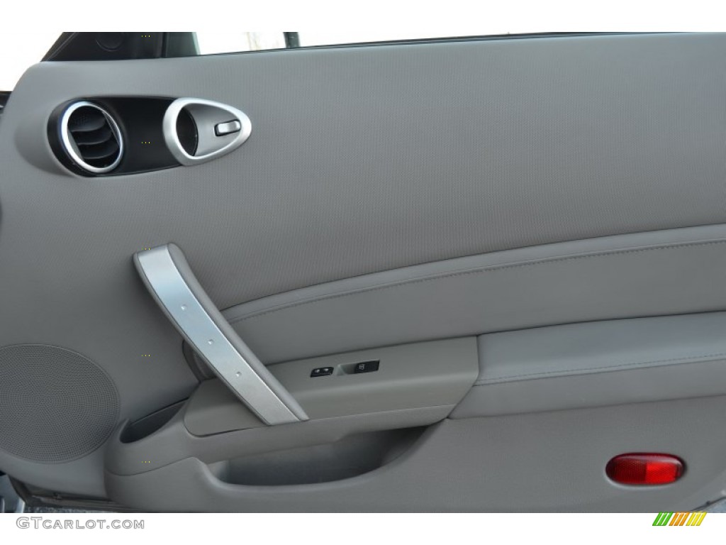 2007 Nissan 350Z Touring Roadster Door Panel Photos