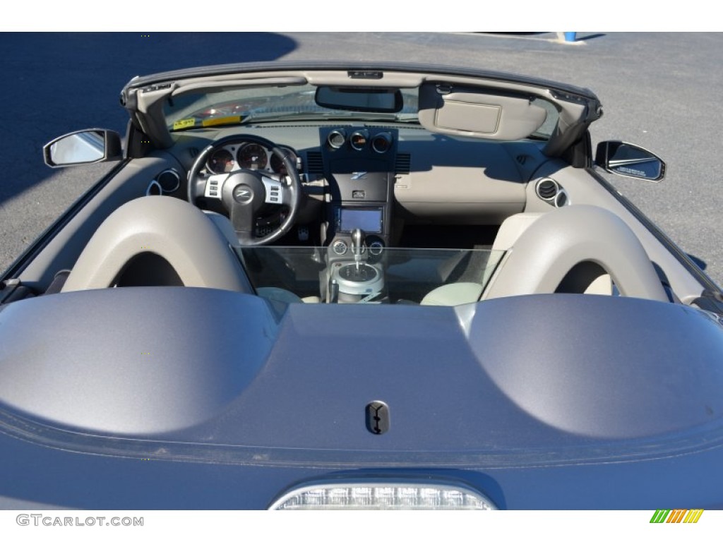 2007 350Z Touring Roadster - Carbon Silver Metallic / Frost photo #39