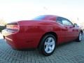 Redline 3 Coat Pearl - Challenger SXT Photo No. 5