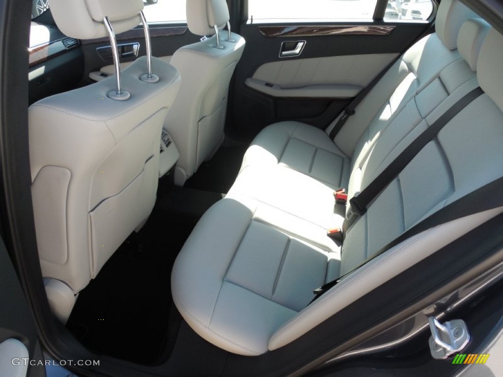 Ash/Dark Grey Interior 2013 Mercedes-Benz E 350 BlueTEC Sedan Photo #78320729