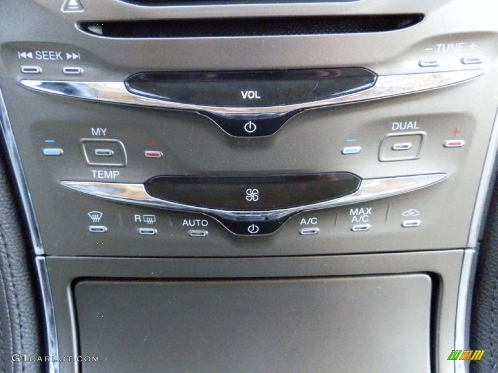 2011 Lincoln MKX AWD Controls Photo #78321663