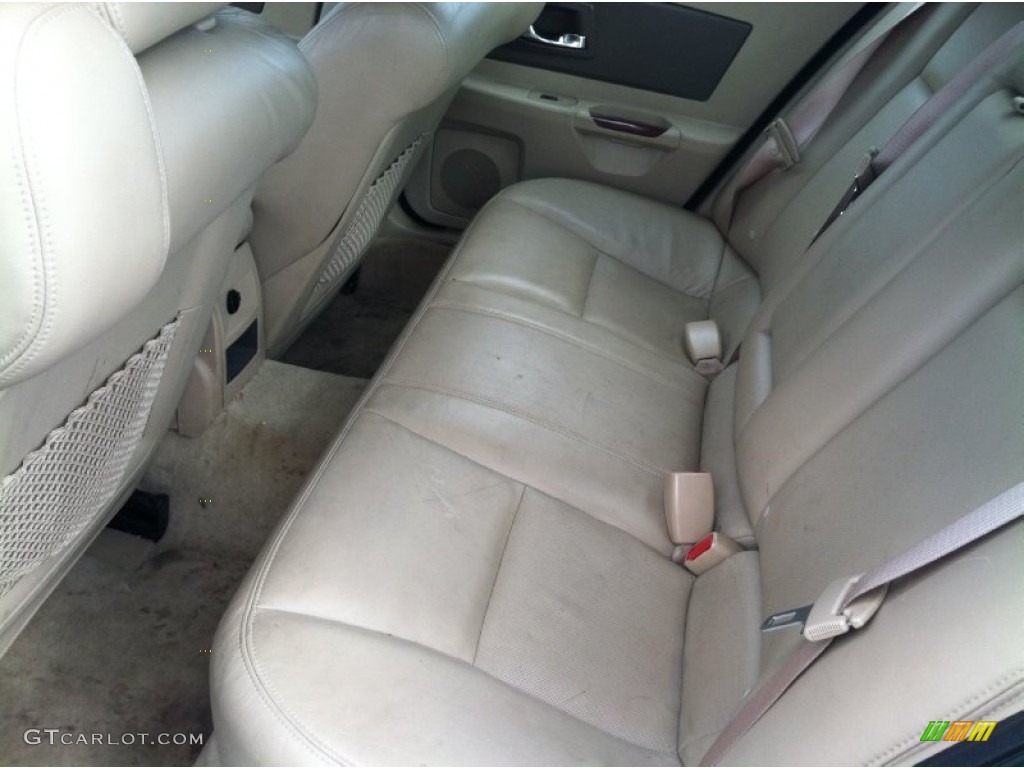2006 CTS Sedan - Blackberry / Cashmere photo #9