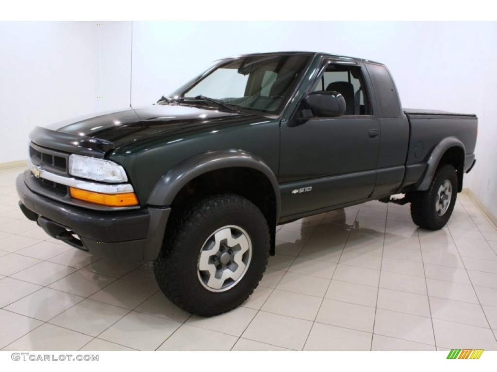 Forest Green Metallic 2001 Chevrolet S10 LS Extended Cab 4x4 Exterior Photo #78323328