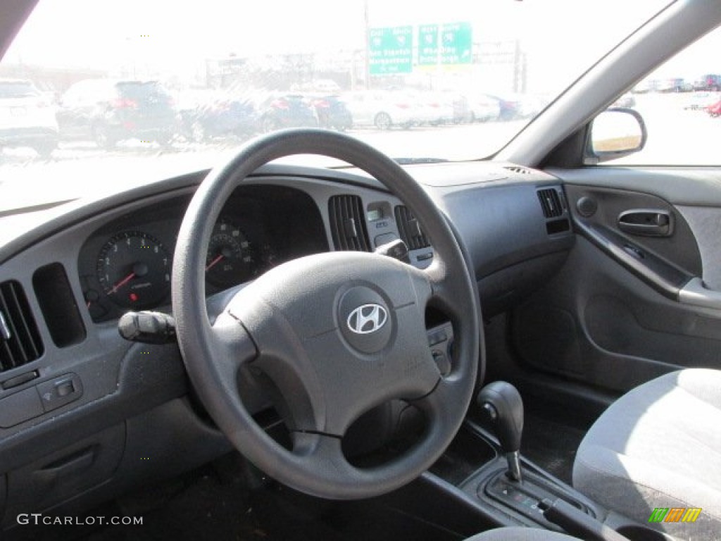 2006 Hyundai Elantra GLS Sedan Gray Steering Wheel Photo #78323433