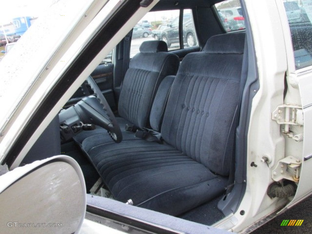 1983 LeSabre Custom Sedan - White / Dark Blue photo #10