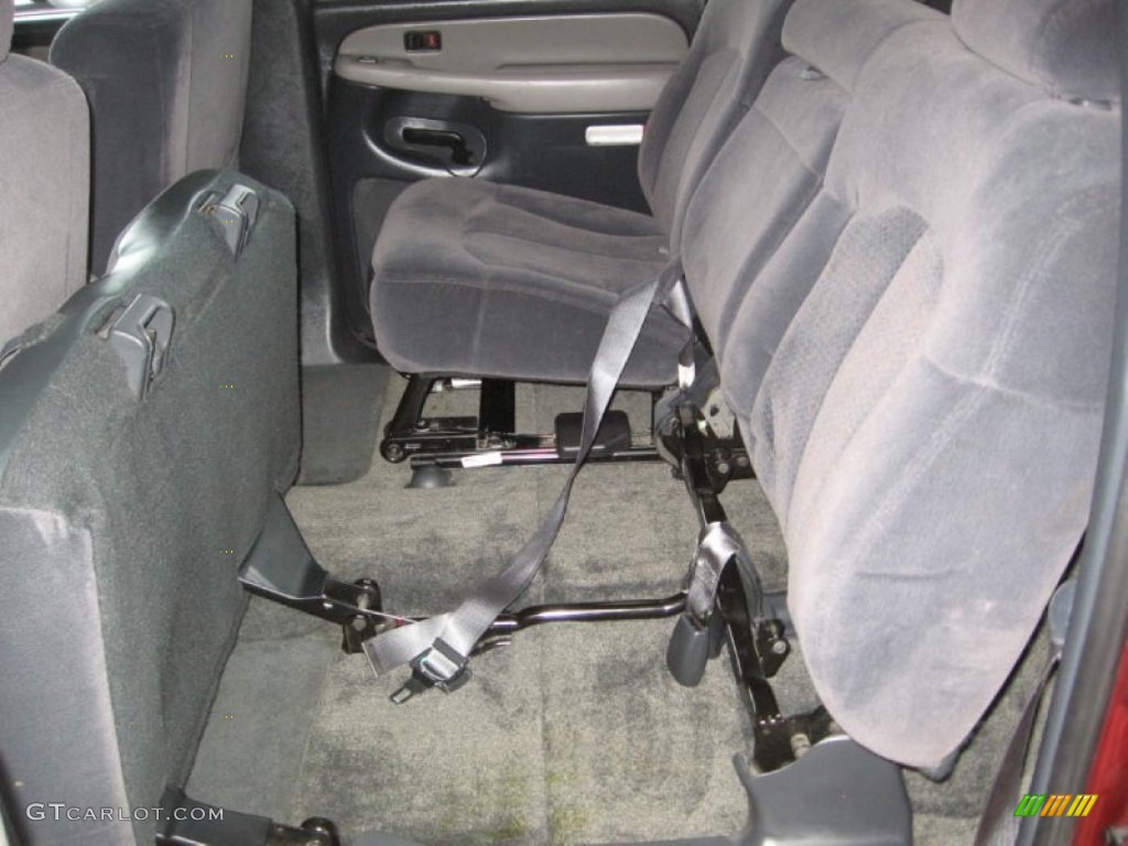 2002 Suburban 1500 LS - Redfire Metallic / Graphite/Medium Gray photo #16