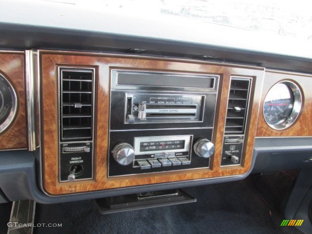 1983 LeSabre Custom Sedan - White / Dark Blue photo #13