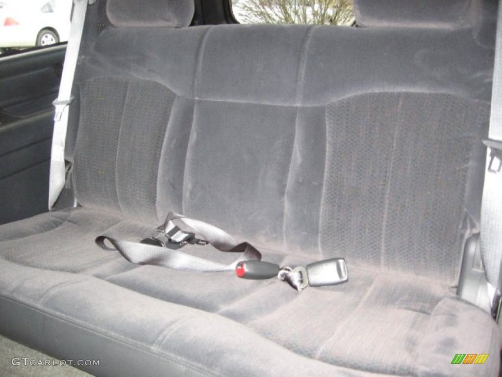 2002 Suburban 1500 LS - Redfire Metallic / Graphite/Medium Gray photo #18