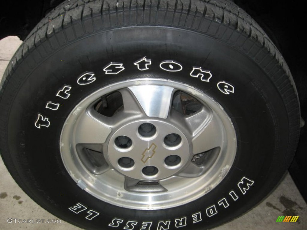 2002 Suburban 1500 LS - Redfire Metallic / Graphite/Medium Gray photo #24