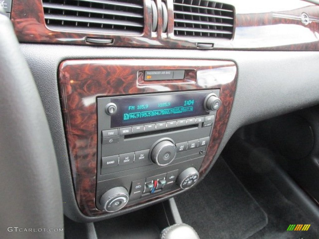 2013 Chevrolet Impala LT Controls Photo #78324303
