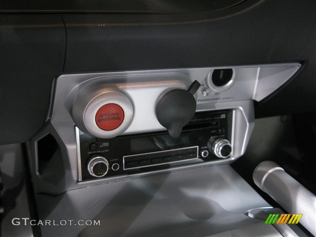 2005 Ford GT Standard GT Model Controls Photo #783256