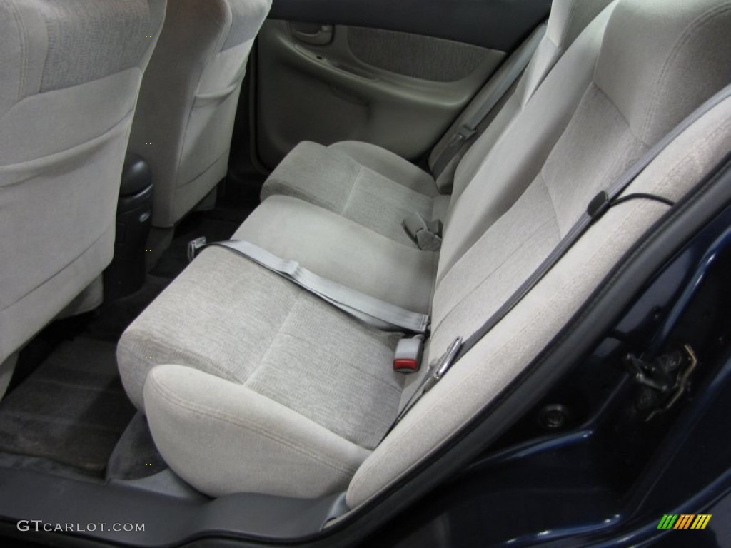 2001 Oldsmobile Alero GL Sedan Rear Seat Photo #78325912