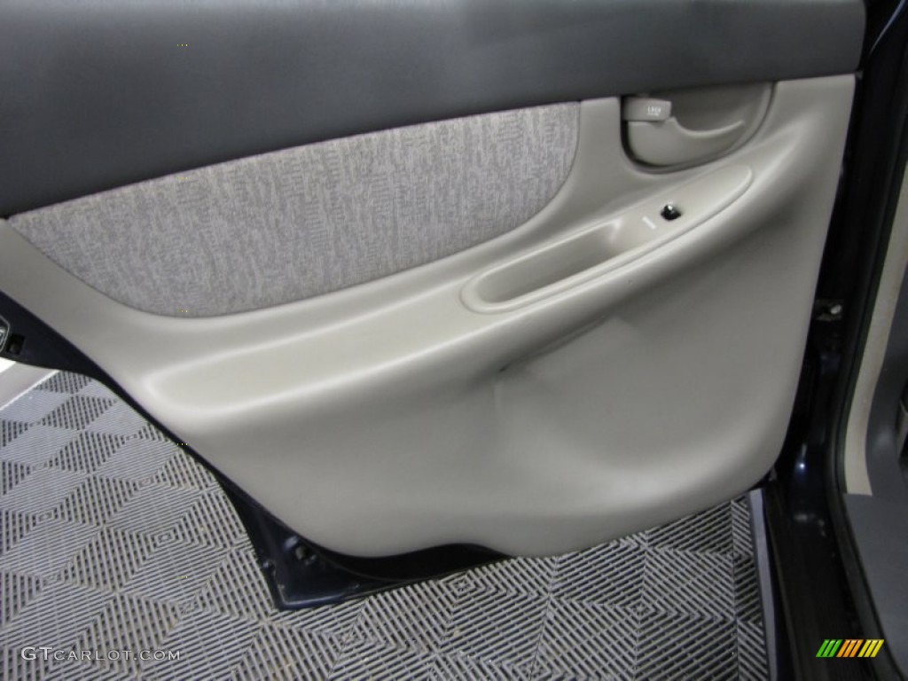 2001 Oldsmobile Alero GL Sedan Pewter Door Panel Photo #78326055