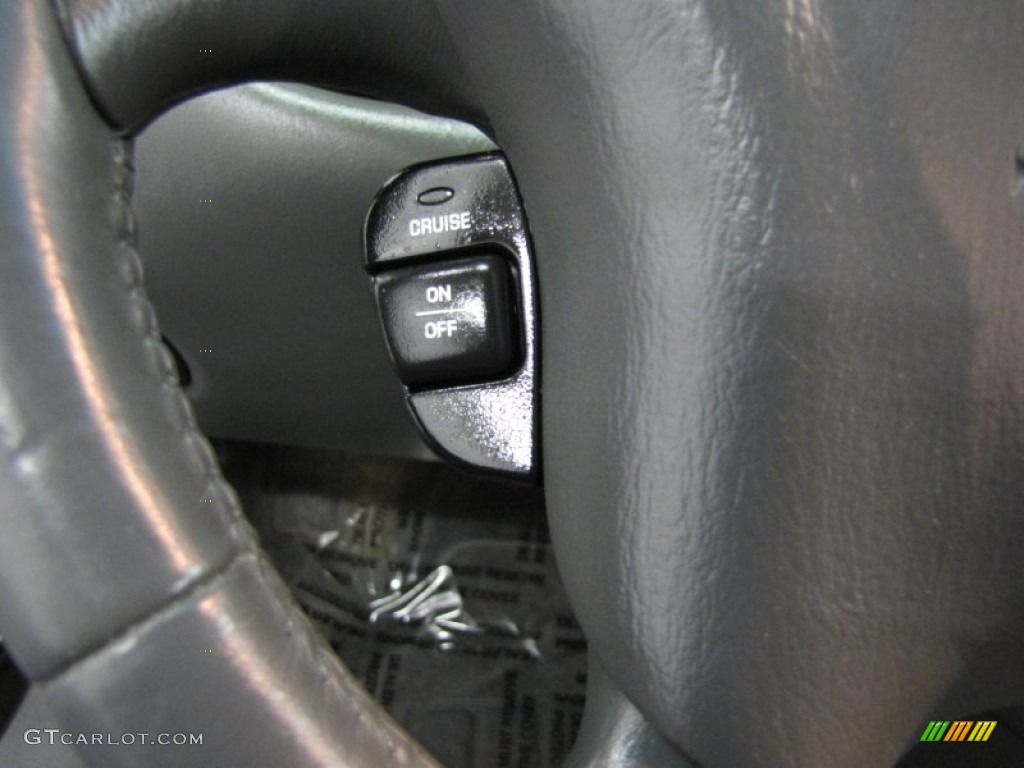 2001 Oldsmobile Alero GL Sedan Controls Photo #78326130