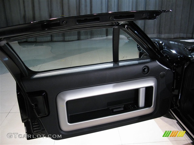 2005 Ford GT Standard GT Model Ebony Black Door Panel Photo #783277