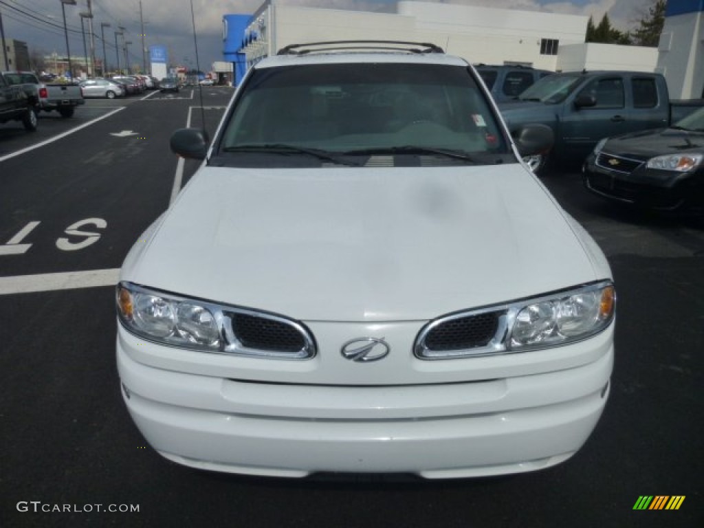 2003 Bravada AWD - Arctic White / Pewter photo #2
