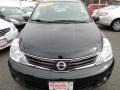 Super Black - Versa 1.8 S Hatchback Photo No. 2