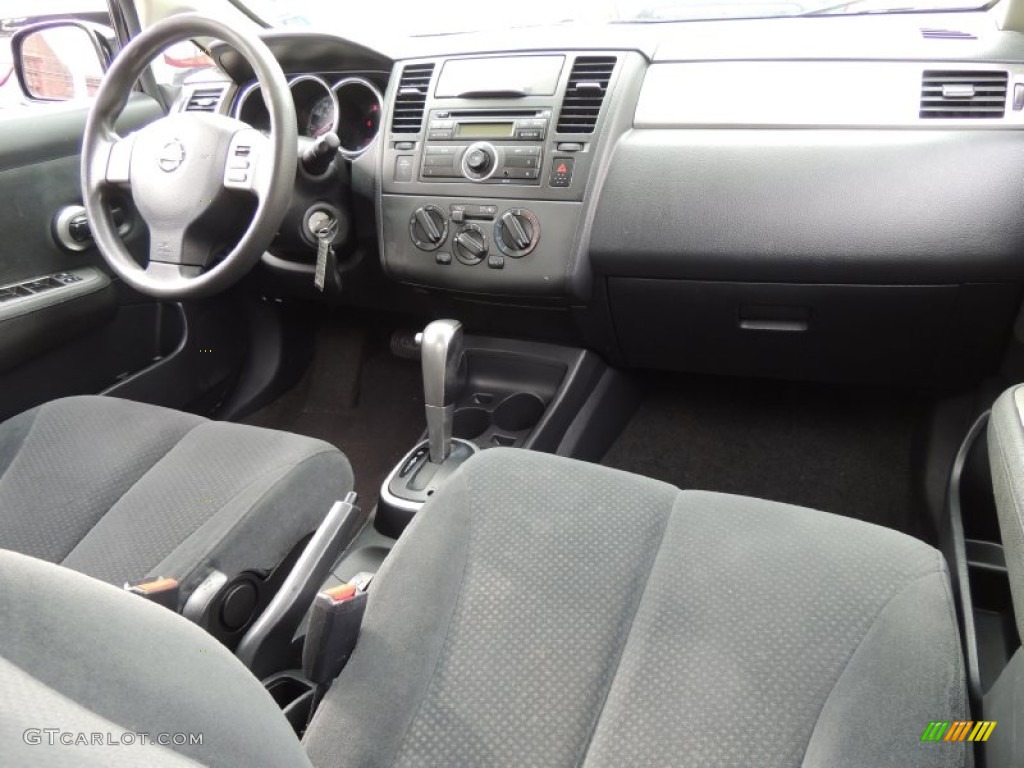 2011 Nissan Versa 1.8 S Hatchback Charcoal Dashboard Photo #78331407