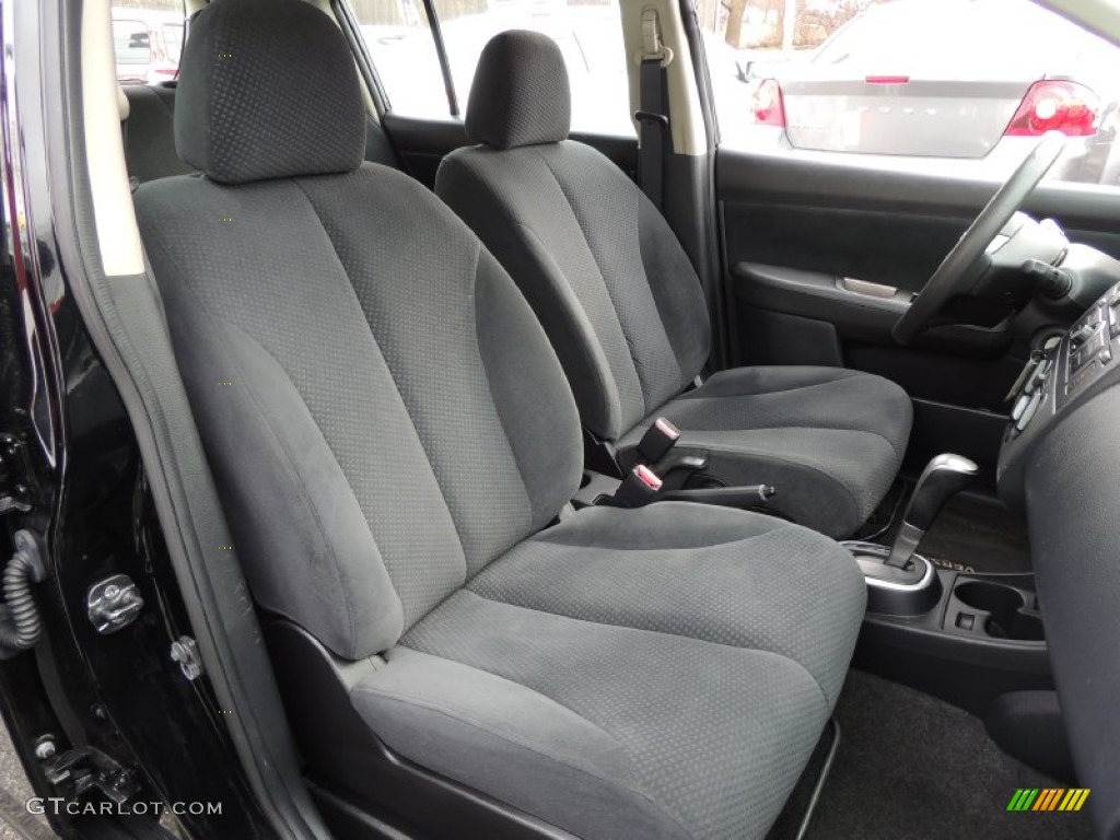 Charcoal Interior 2011 Nissan Versa 1.8 S Hatchback Photo #78331461
