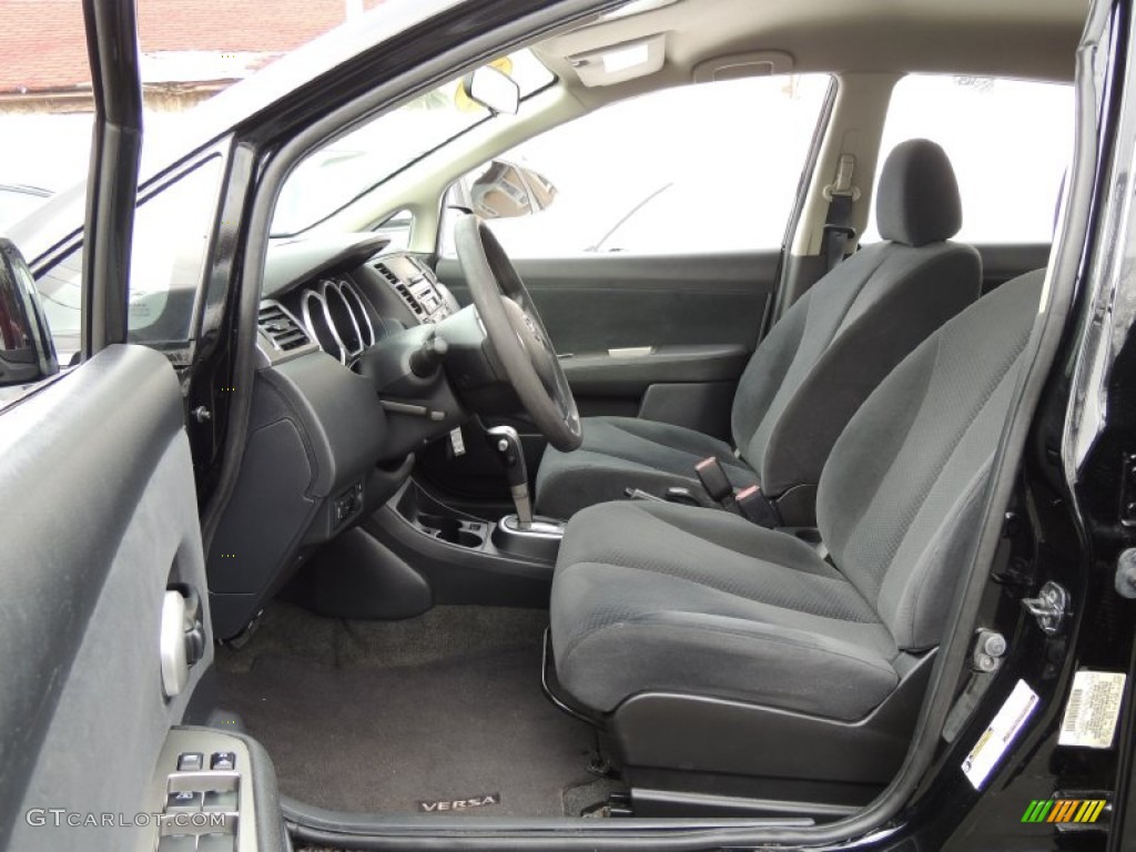 Charcoal Interior 2011 Nissan Versa 1.8 S Hatchback Photo #78331497