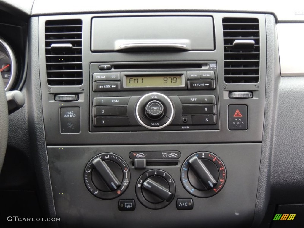 2011 Nissan Versa 1.8 S Hatchback Controls Photo #78331562