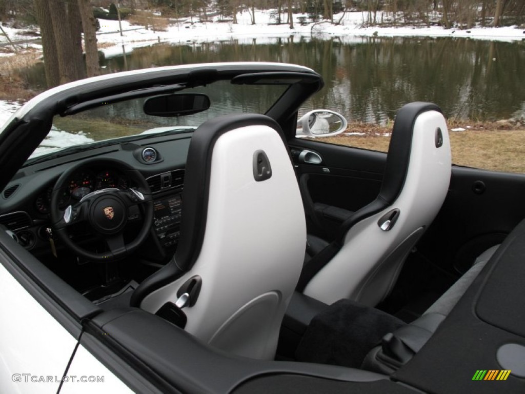 Black w/Alcantara Interior 2011 Porsche 911 Carrera GTS Cabriolet Photo #78331962
