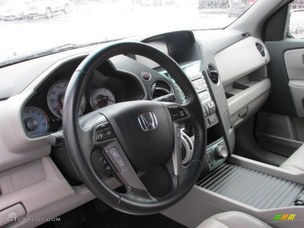 2011 Honda Pilot Touring 4WD Dashboard Photos
