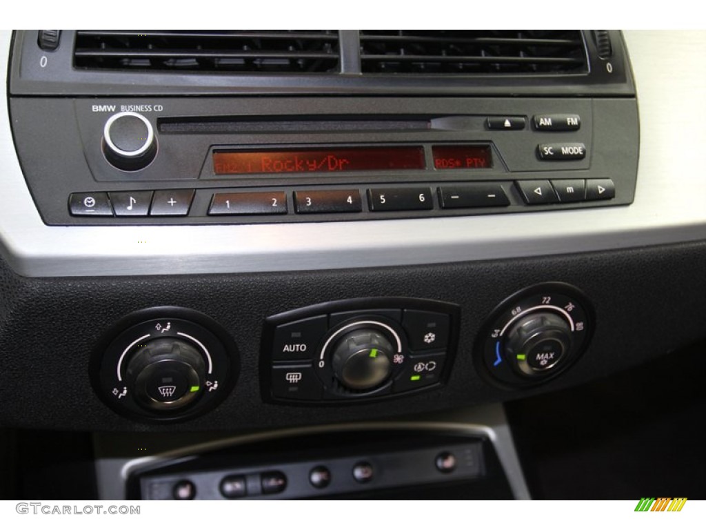 2007 BMW Z4 3.0si Roadster Controls Photo #78332613