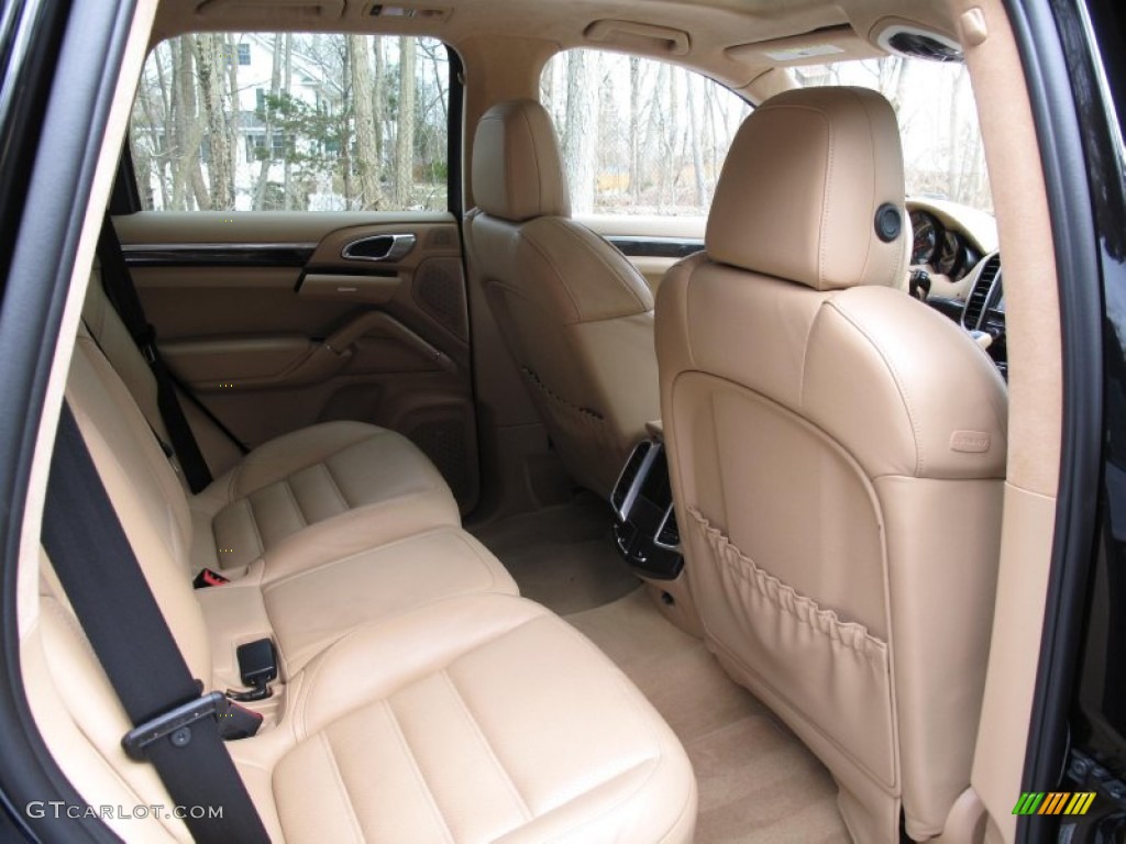 Luxor Beige Interior 2011 Porsche Cayenne Turbo Photo #78332637
