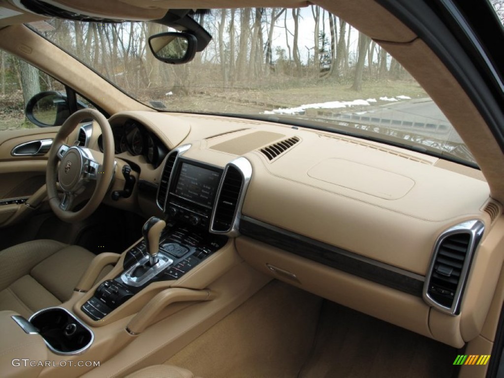 2011 Porsche Cayenne Turbo Luxor Beige Dashboard Photo #78332731