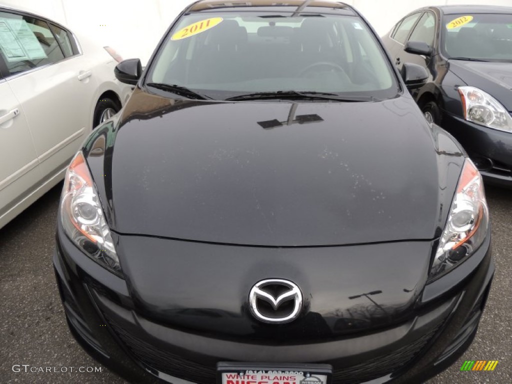 2011 MAZDA3 i Sport 4 Door - Black Mica / Black photo #2