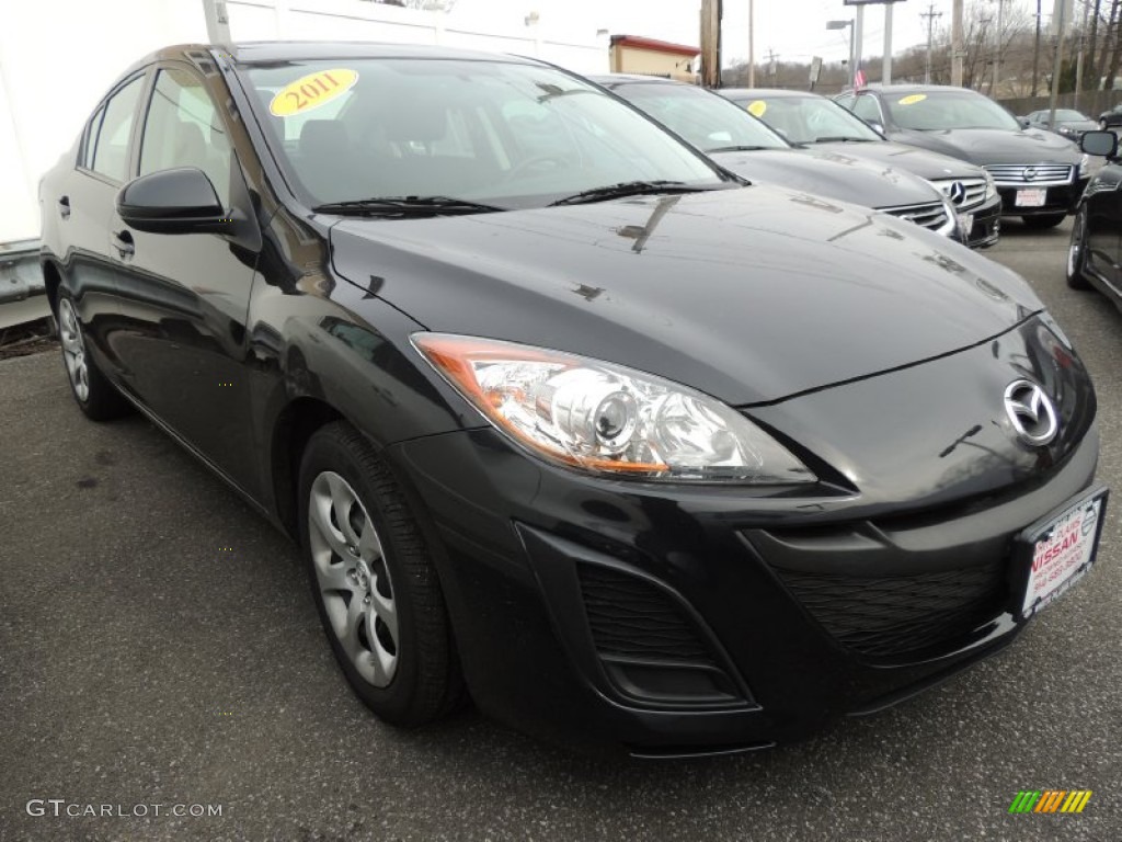 2011 MAZDA3 i Sport 4 Door - Black Mica / Black photo #7
