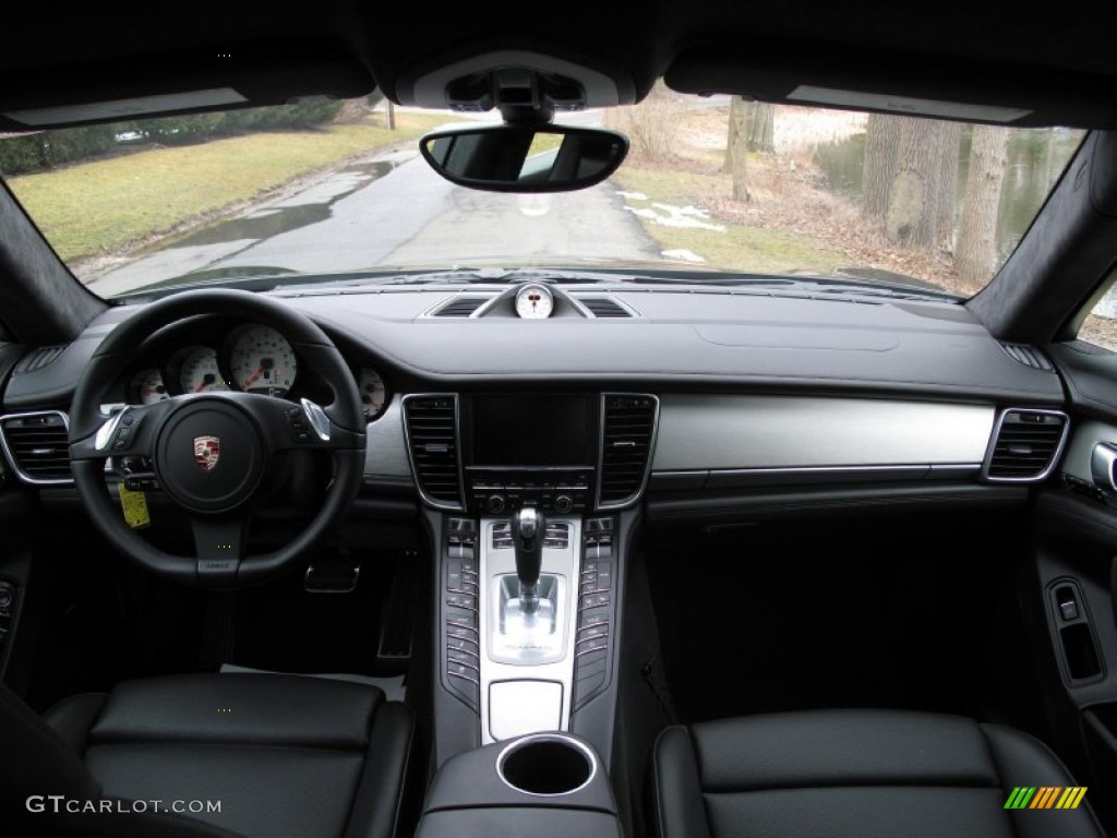 2010 Porsche Panamera Turbo Black Dashboard Photo #78333100