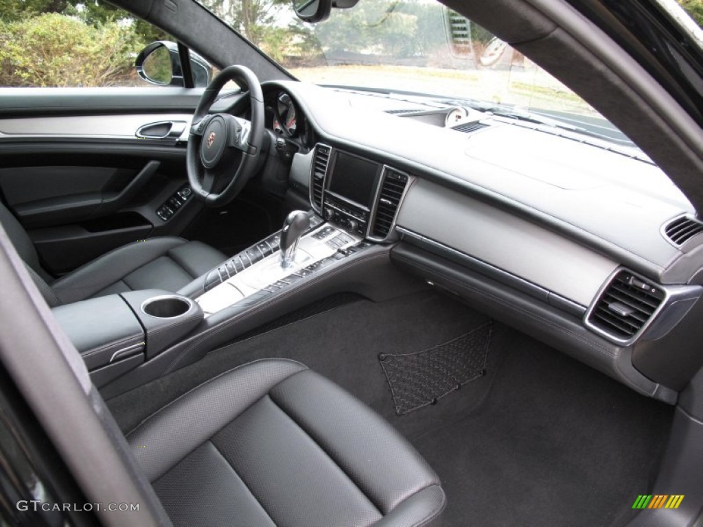 2010 Porsche Panamera Turbo Black Dashboard Photo #78333165