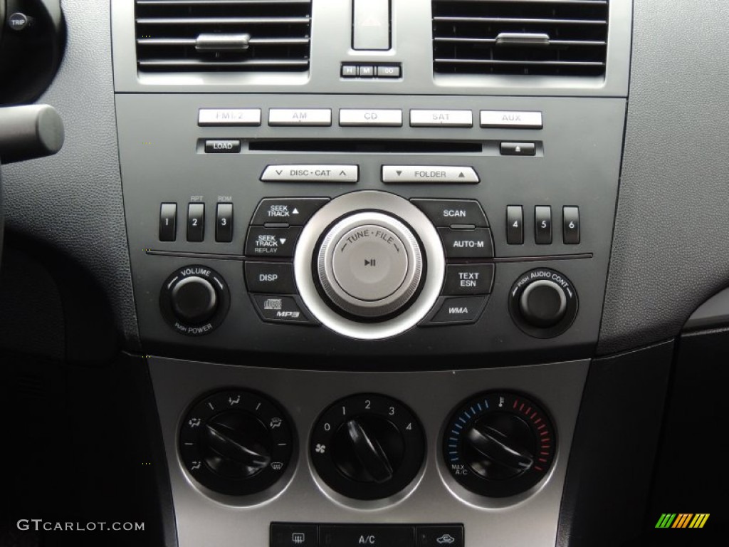 2011 MAZDA3 i Sport 4 Door - Black Mica / Black photo #16