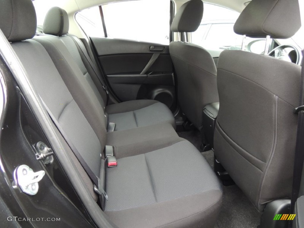 2011 MAZDA3 i Sport 4 Door - Black Mica / Black photo #22
