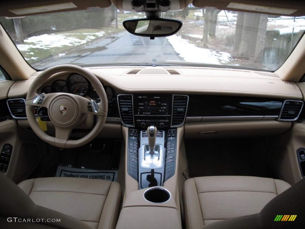 2011 Porsche Panamera 4 Luxor Beige Dashboard Photo #78333519